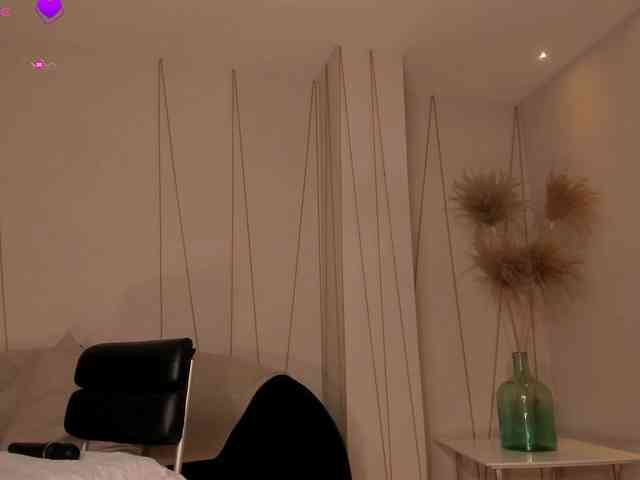 MaryLewis webcam