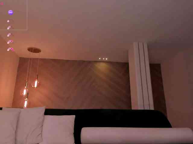 MaryLewis webcam