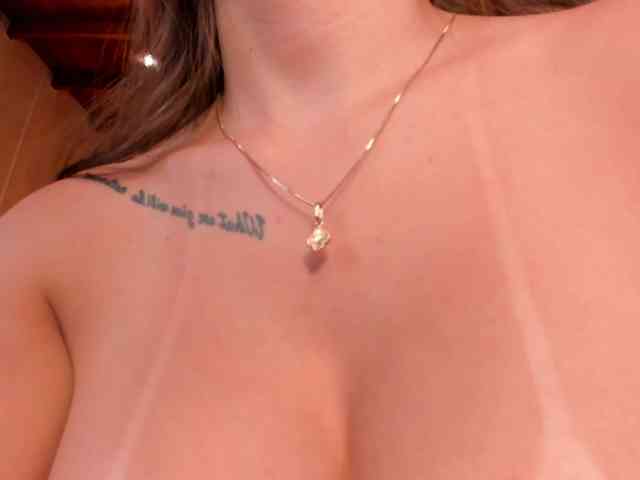 MaryLewis webcam