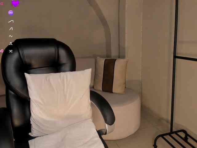 MaryLewis webcam
