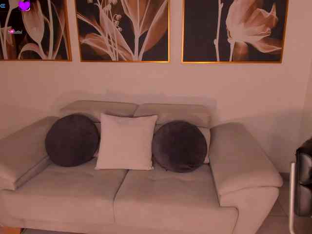 MaryLewis webcam