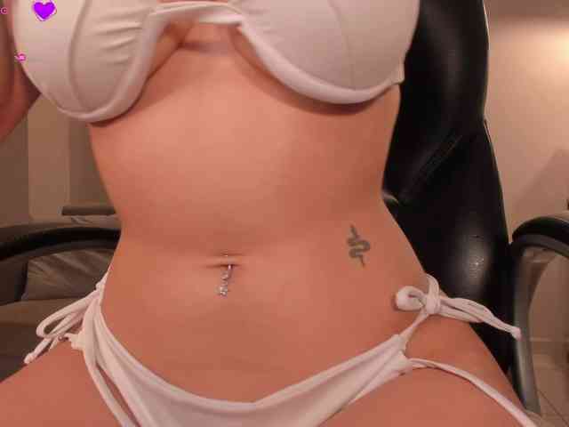 MaryLewis webcam