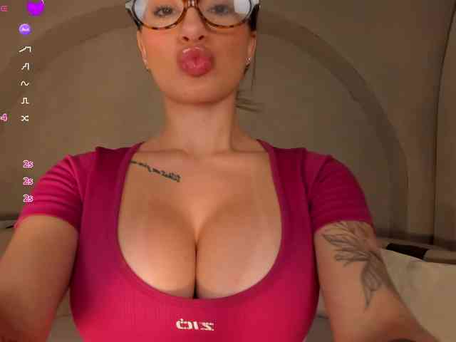 MaryLewis webcam