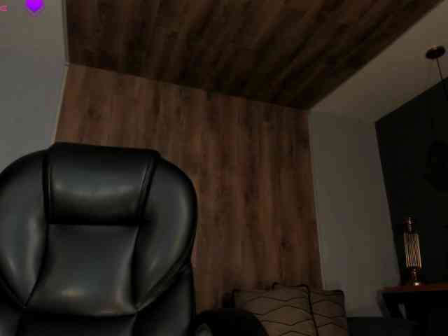 MaryLewis webcam