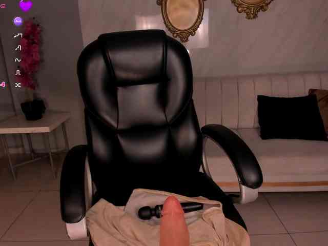 MaryLewis webcam
