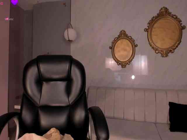 MaryLewis webcam