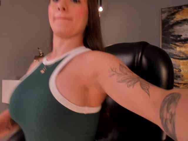 MaryLewis webcam