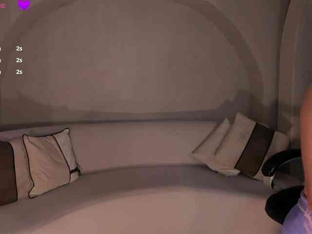 MaryLewis webcam