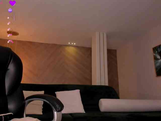 MaryLewis webcam