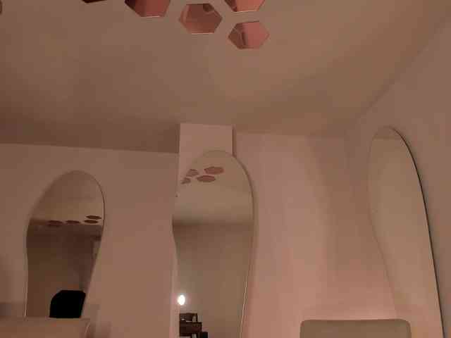 MaryLewis webcam