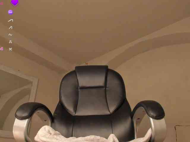 MaryLewis webcam