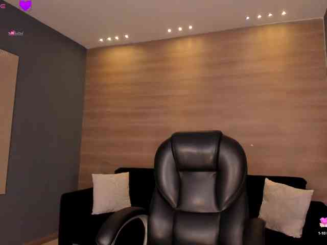 MaryLewis webcam