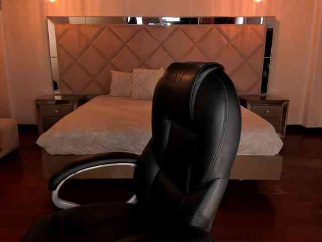 MaryLewis webcam