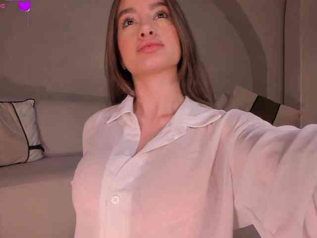 MaryLewis webcam