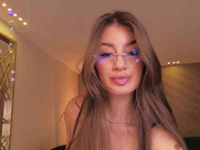 MaryLewis webcam
