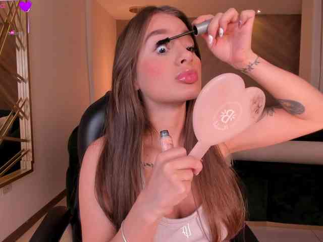 MaryLewis webcam