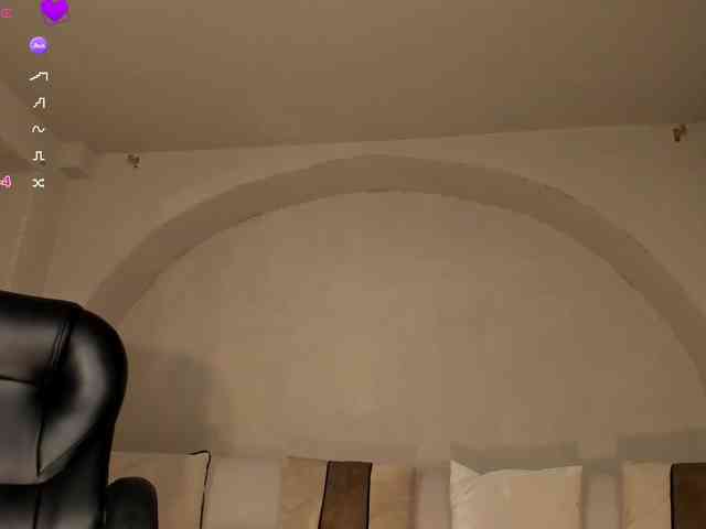 MaryLewis webcam