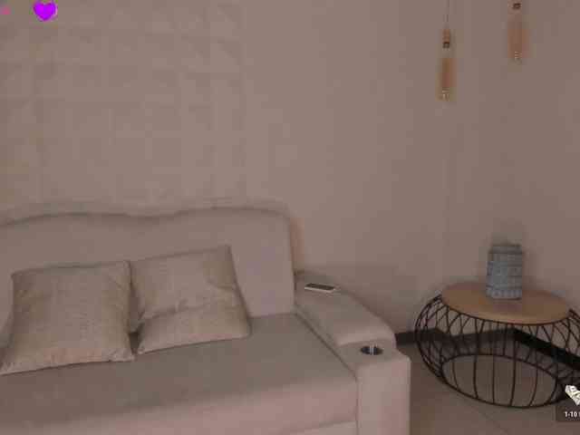 MaryLewis webcam