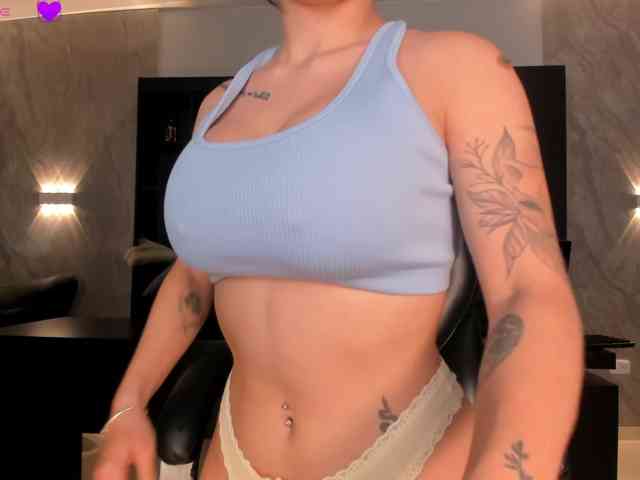 MaryLewis webcam