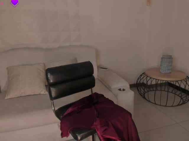 MaryLewis webcam