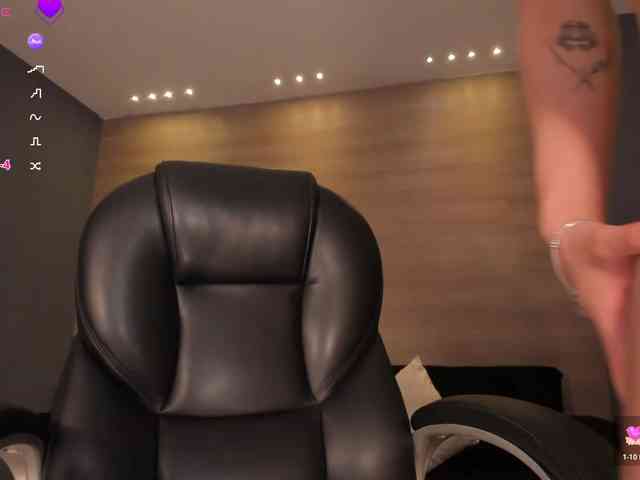 MaryLewis webcam