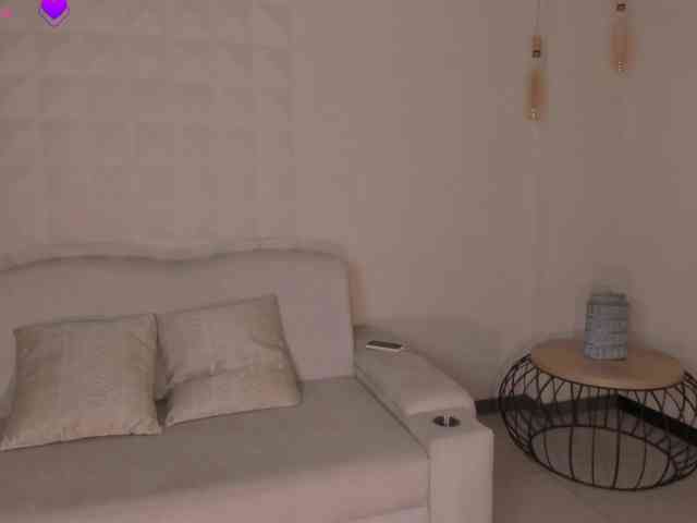 MaryLewis webcam