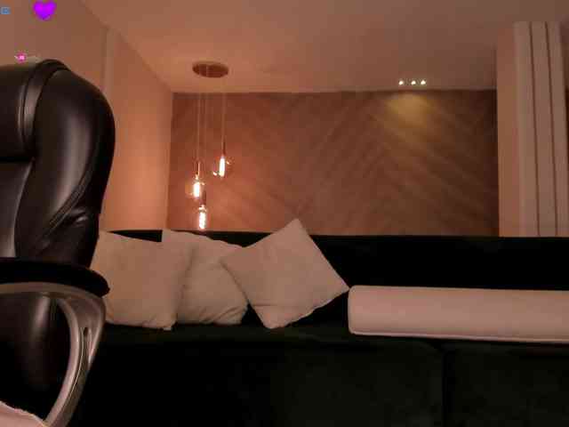 MaryLewis webcam