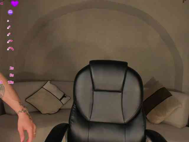 MaryLewis webcam