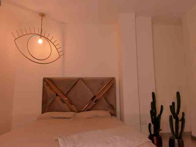 MaryLewis webcam