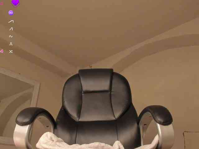 MaryLewis webcam