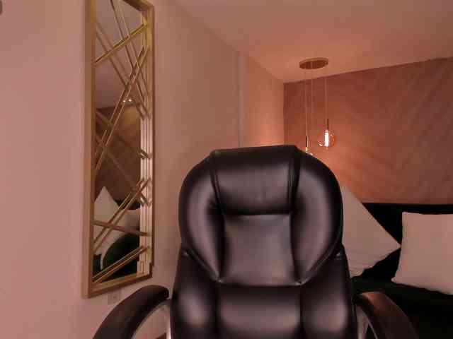MaryLewis webcam