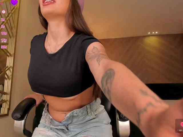 MaryLewis webcam