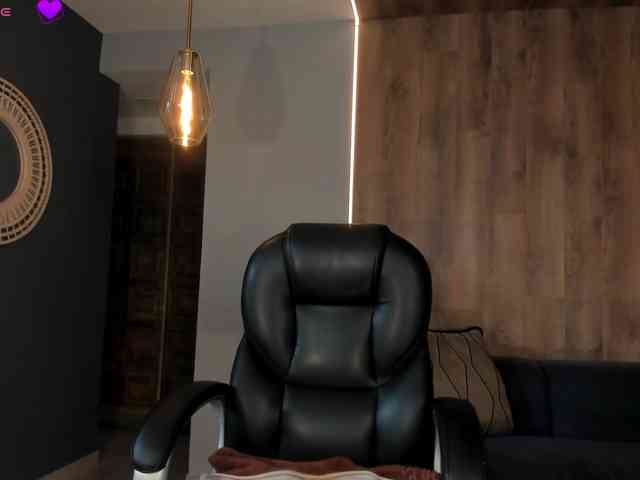 MaryLewis webcam