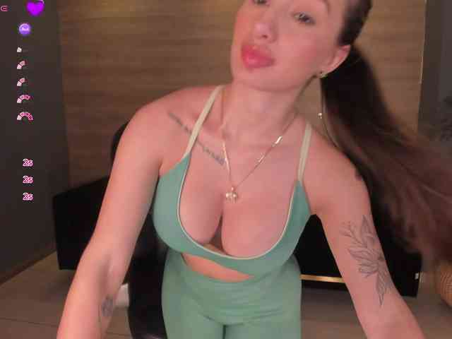 MaryLewis webcam