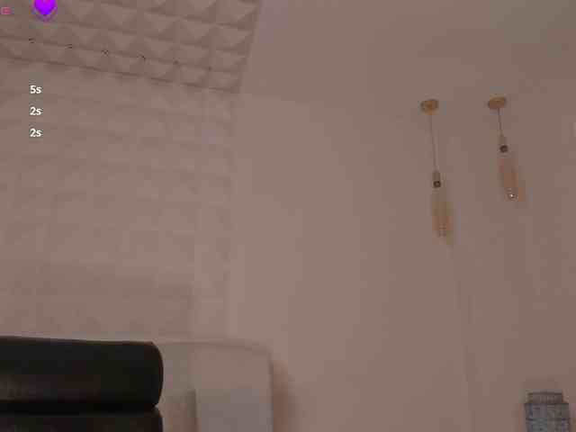 MaryLewis webcam