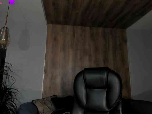 MaryLewis webcam