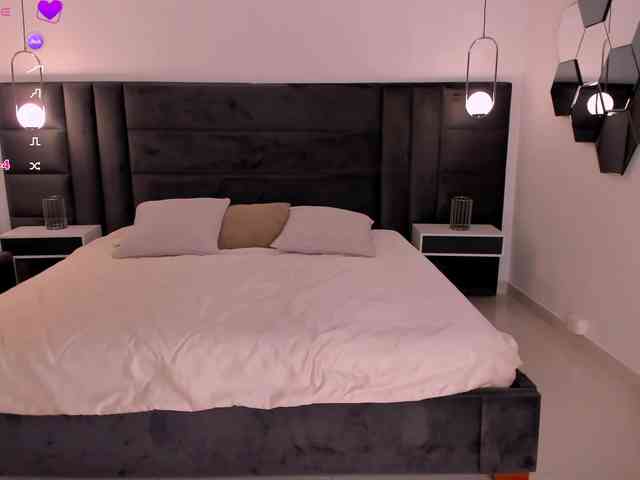 Live stream of MaryLewis