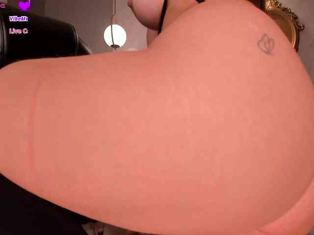 MaryLewis webcam