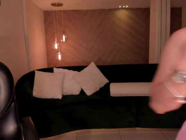 MaryLewis webcam