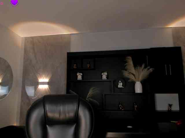 MaryLewis webcam