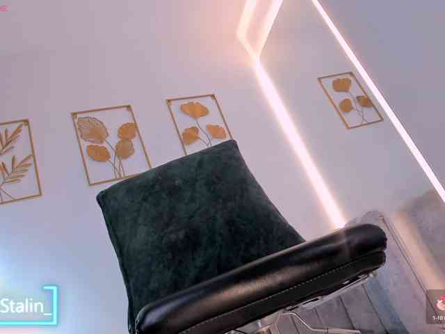 AnaStalin1
