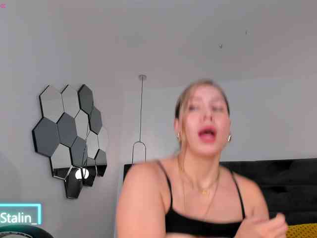 AnaStalin1