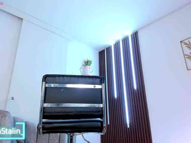AnaStalin1
