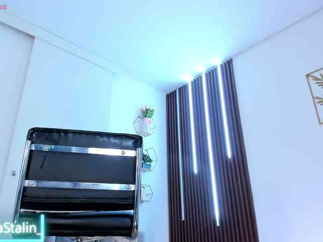AnaStalin1