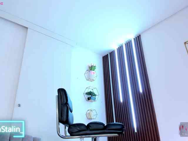 AnaStalin1