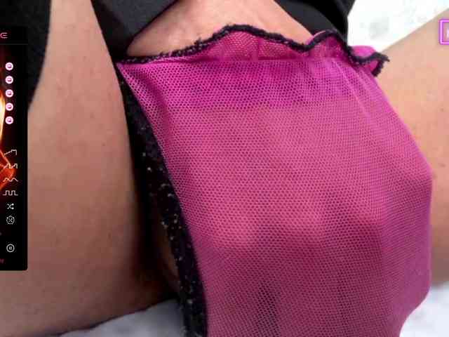TathiDelvey Sex Cam Show