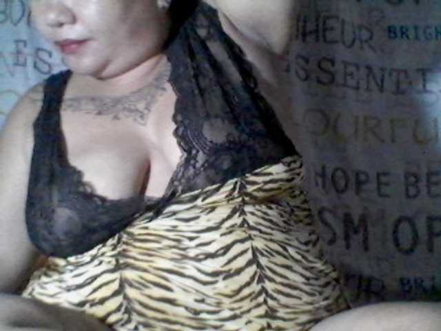 sweetasian33's BongaCams show and profile