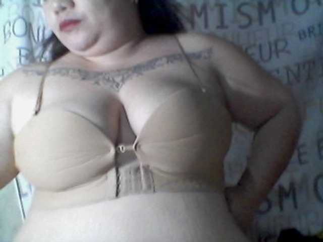 sweetasian33 live cam on BongaCams