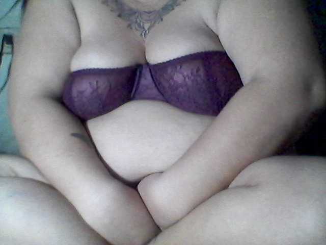 sweetasian33 live cam on BongaCams