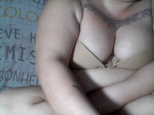 sweetasian33 live cam on BongaCams